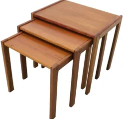 Suite de 3 tables gigognes 'Frankenau'