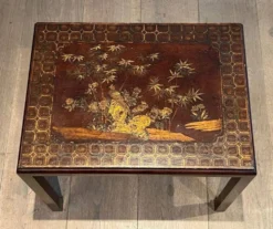 Suite de Trois Tables Gigognes Laquées à Décors Chinoisants, France vers 19
