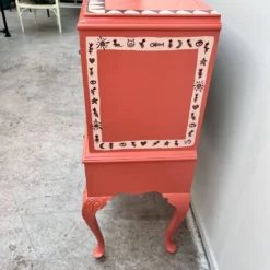 Sunny Side Up – Cabinet vintage peint à la main
