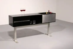 Superbe bar / buffet Willy Rizzo en noir et acier inoxydable, Italie 1969