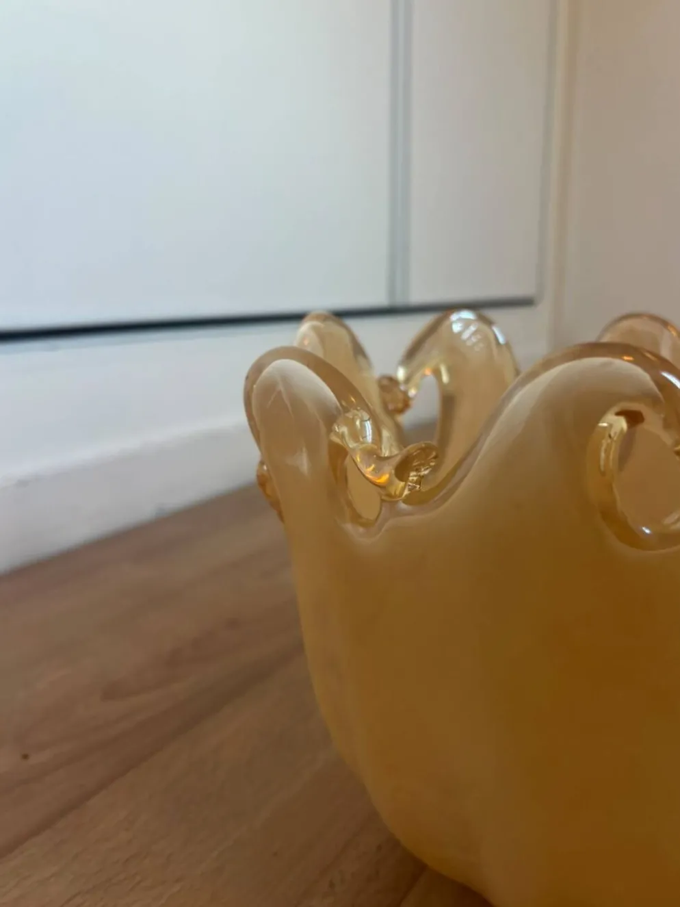 Superbe bol en cristal blanc de Murano fabriqué à la main en Italie