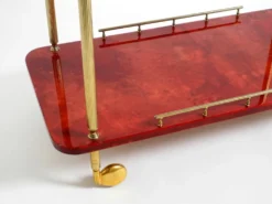 Superbe grand chariot de service en peau de chèvre rouge Aldo Tura des années 1960 | Fabriqué en Italie