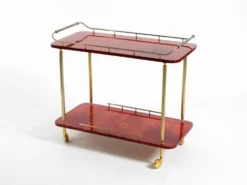 Superbe grand chariot de service en peau de chèvre rouge Aldo Tura des années 1960 | Fabriqué en Italie