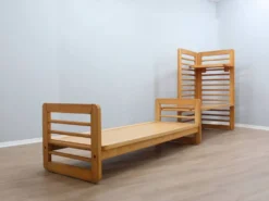 Système de banquette-lit et de rangement multifonctionnel de design italien des années 1970