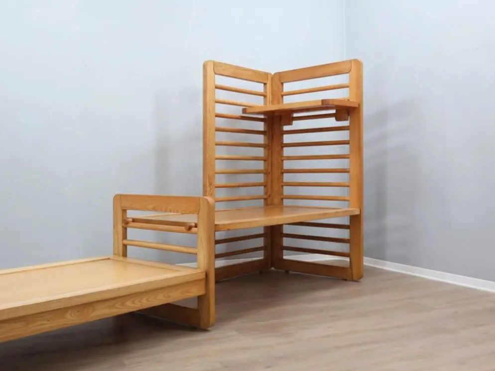 Système de banquette-lit et de rangement multifonctionnel de design italien des années 1970