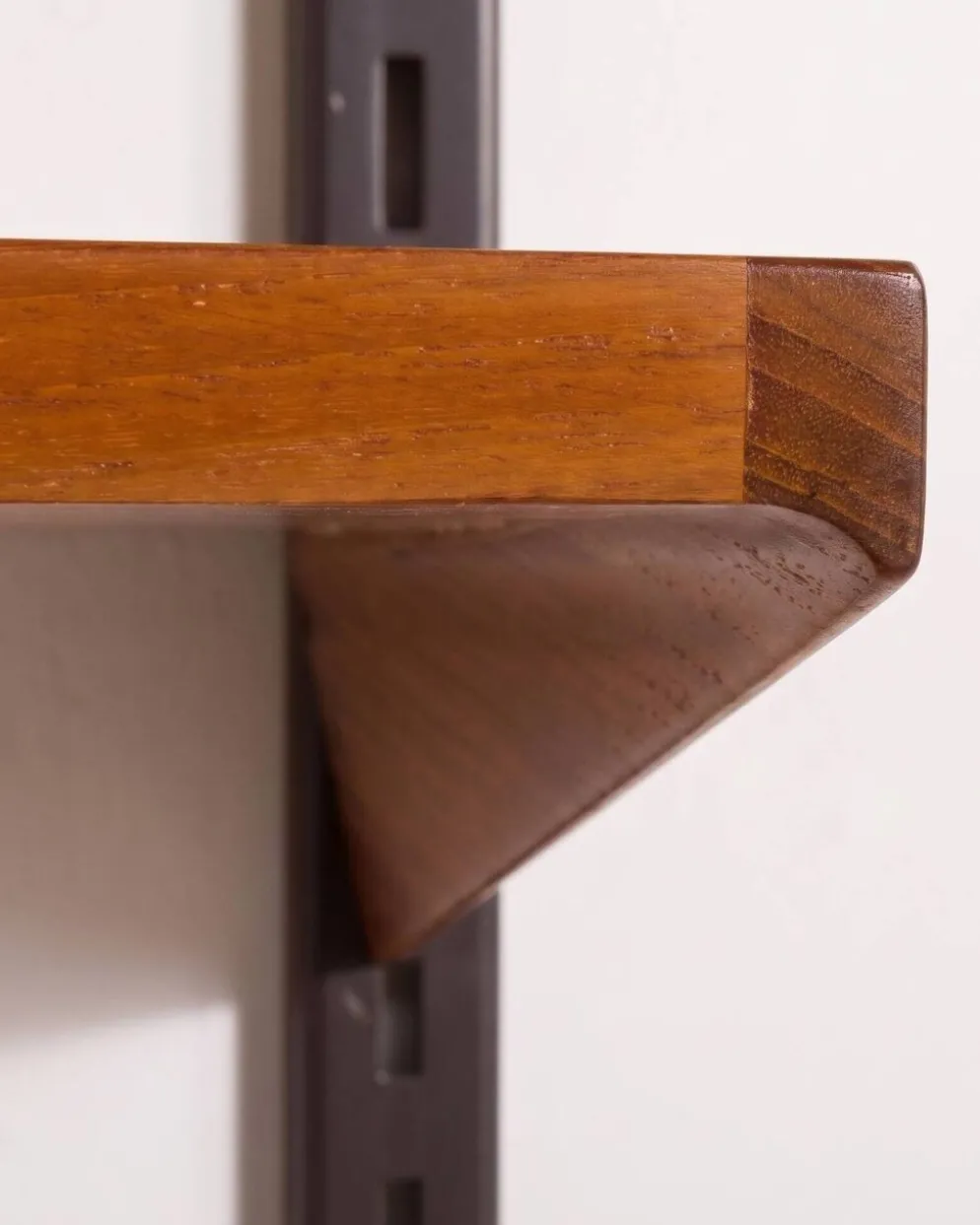 Système de mur modulaire par kai kristiansen - fm møbler