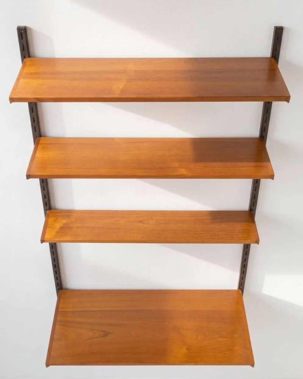 Système de mur modulaire par kai kristiansen - fm møbler