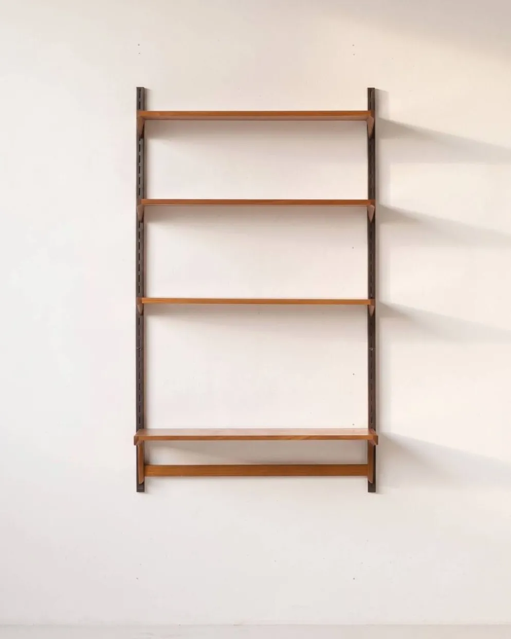 Système de mur modulaire par kai kristiansen - fm møbler