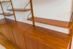 Système de rangement mural modulaire par Poul Cadovius pour Cado, années 1960