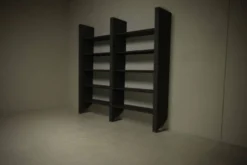 Système de rayonnage “Herbert Schoenheit” de Philippe Starck pour Disform, Barcelone 1986
