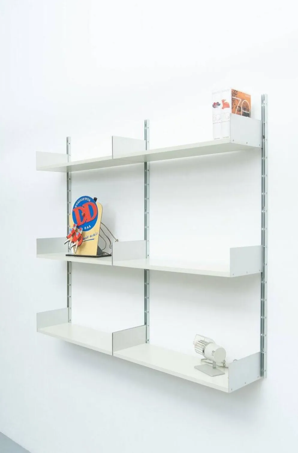 Système de rayonnage 606 par Dieter Rams pour Vitsoe, années 1960.