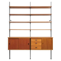 Système d'étagères en teck par Pira, années 1960