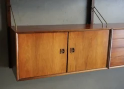 Système mural en palissandre à 3 baies par Louis Van Teeffelen pour Wébé