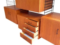 Système mural vintage en teck par Musterring – design modulaire