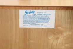 Système mural vintage Nisse Strinning en bois de frêne