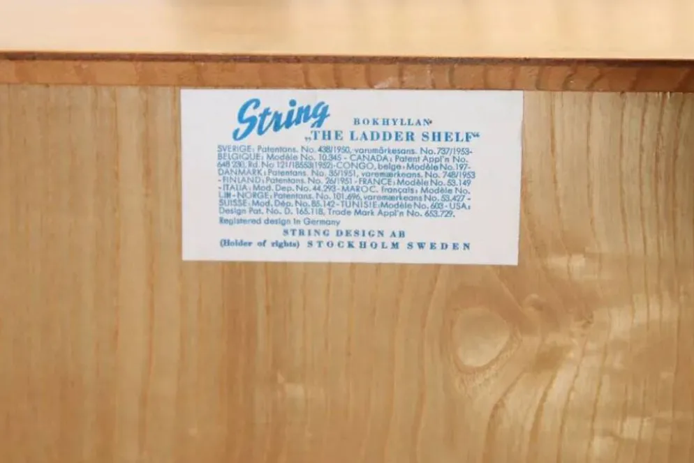Système mural vintage Nisse Strinning en bois de frêne