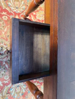 Table à allonges intégrées – Style Second Empire – XIXe siècle – Bois massi