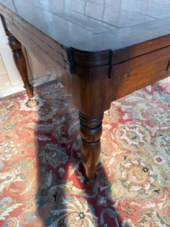 Table à allonges intégrées – Style Second Empire – XIXe siècle – Bois massi