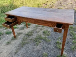 Table ancienne