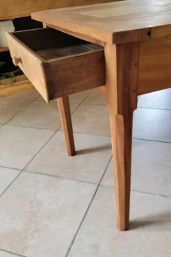 Table ancienne de ferme bois massif noyer