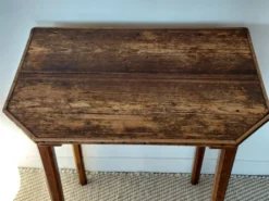 Table ancienne en bois-Belle patine-Esprit maison de campagne