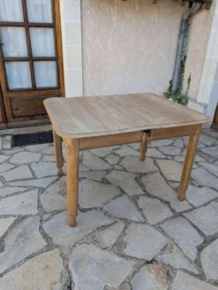 Table ancienne extensible