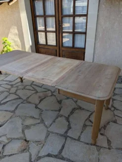 Table ancienne extensible