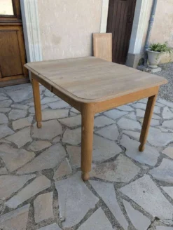 Table ancienne extensible