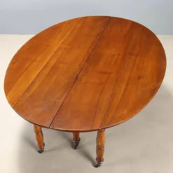 Table ancienne extensible en noyer, Italie, XIXe siècle