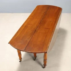Table ancienne extensible en noyer, Italie, XIXe siècle