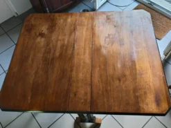 Table ancienne pliante style Louis XIII / Henri II – 100 × 80 cm