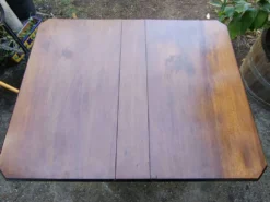 Table ancienne pliante style Louis XIII / Henri II – 100 × 80 cm