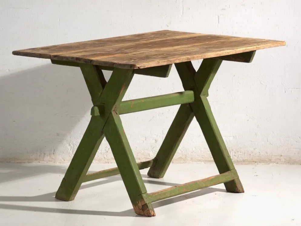 Table ancienne à tréteaux en bois de pin – Europe centrale, vers 1900