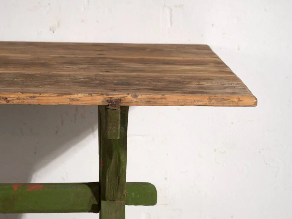 Table ancienne à tréteaux en bois de pin – Europe centrale, vers 1900