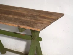 Table ancienne à tréteaux en bois de pin – Europe centrale, vers 1900