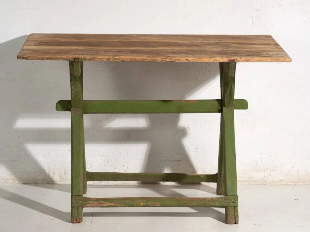 Table ancienne à tréteaux en bois de pin – Europe centrale, vers 1900