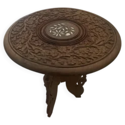 Table appoint vintage
