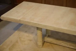 Table art déco en chêne cérusé dans le goût de Jean-Charles Moreux 1940’s