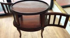 Table a the ovale origine asiatique