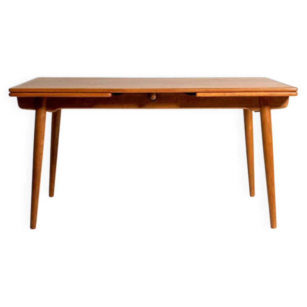 Table “AT-312” par Hans J. Wegner pour Andreas Tuck, années 1950.