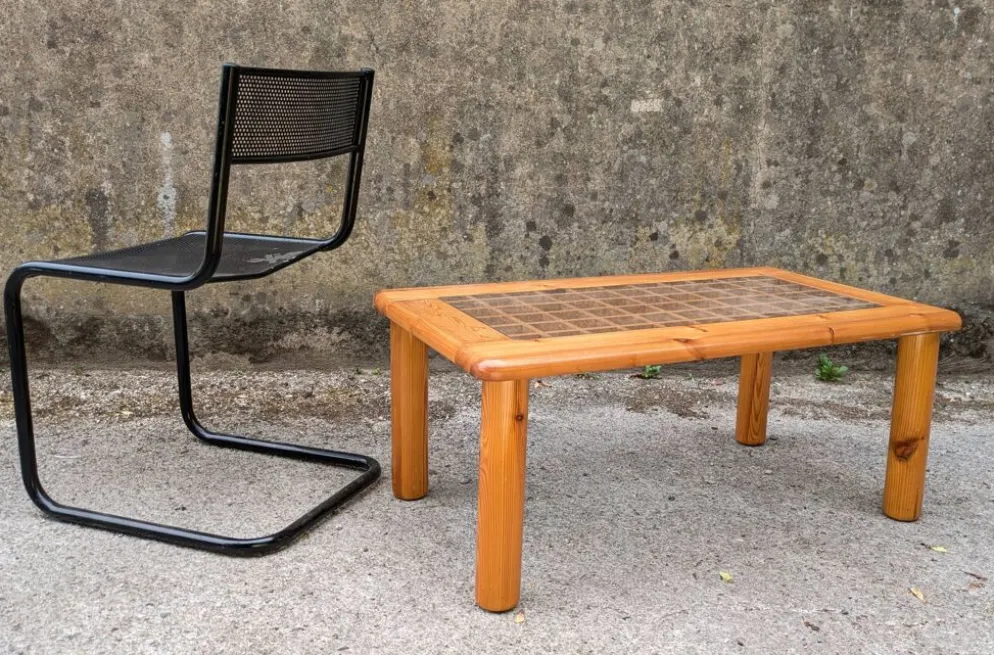 Table basse ajourée en pin et en verre, France, 1980