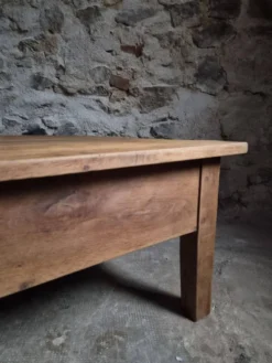 Table basse ancienne en chêne français – Table XXL de ferme du XIXe siècle