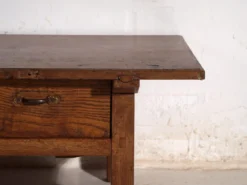 Table basse ancienne japonaise en bois – Japon, vers 1920