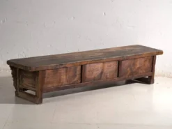 Table basse ancienne à tiroirs en bois de pin – Chine, vers 1900