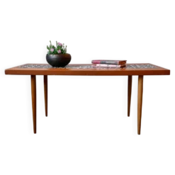 Table basse années 70 piétement fuseau teck et mosaïque céramique