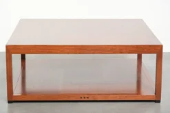 Table basse Art Déco carrée en bon état