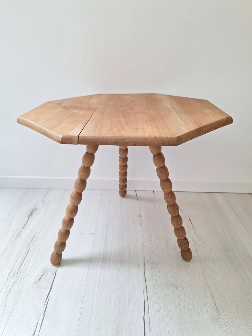 Table basse / bout de canapé / Table d'appoint tripode plateau octogone