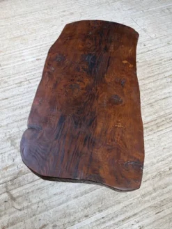 Table basse brutaliste artisanale 1950