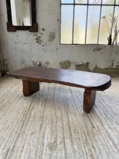 Table basse brutaliste artisanale 1950