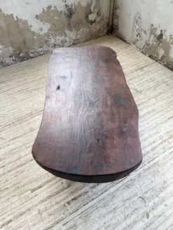 Table basse brutaliste artisanale 1950